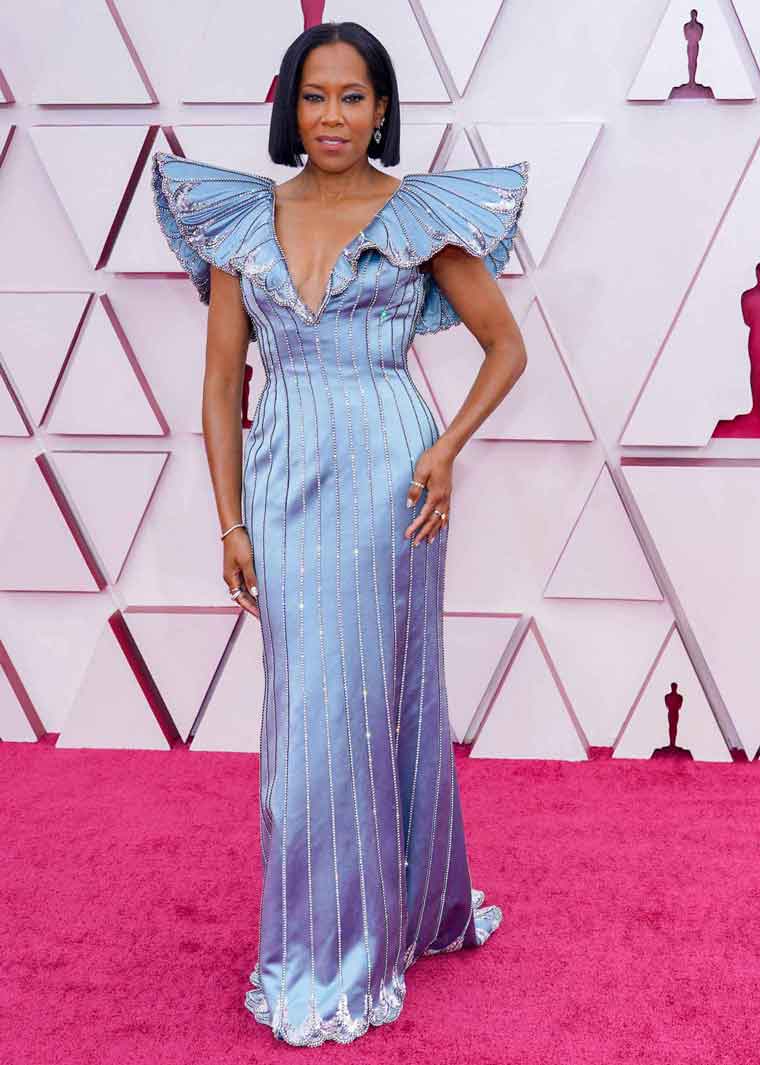 Oscars 2021 red carpet fashion regina king