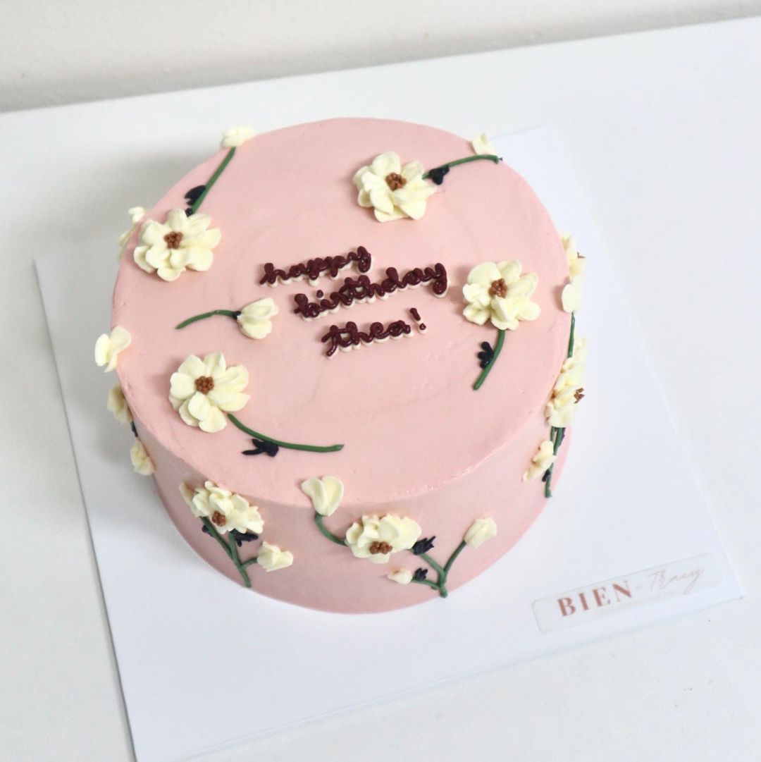 BIEN by Tracy Custom Cakes Valentine's gift ideas