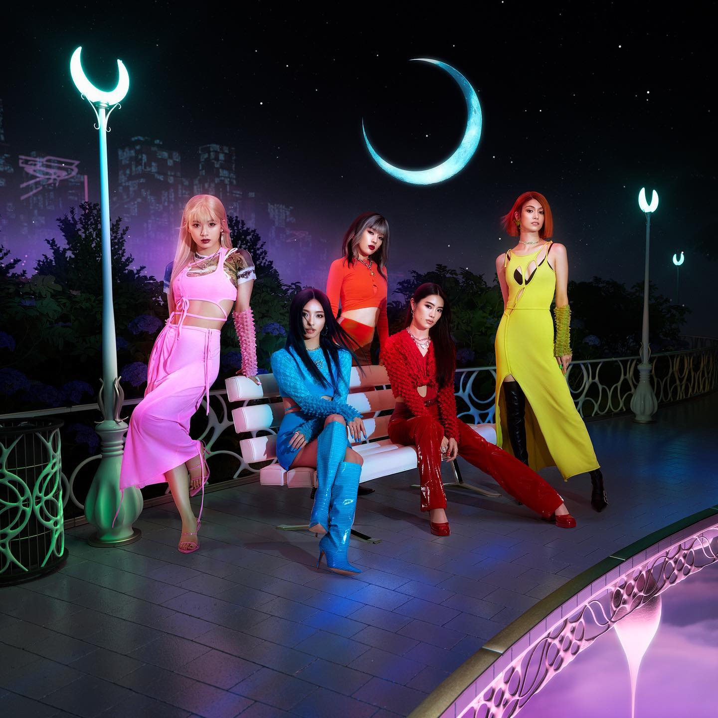 SG5 Jpop Girl Group in collaboration with Sailor Moon