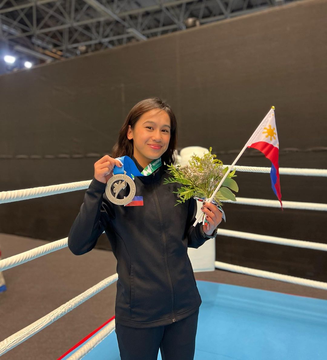 Islay Erika Bomogao muay thai champion